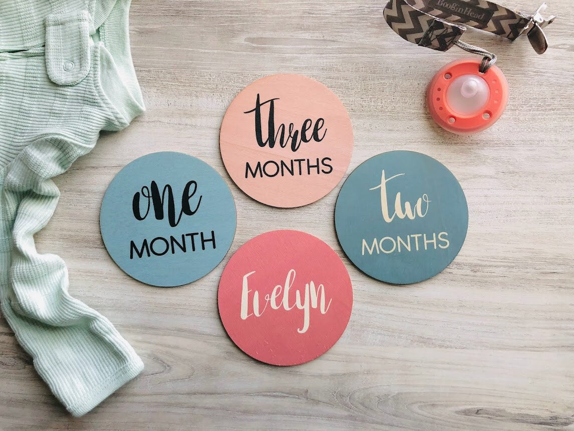 Wooden Milestone Markers, Circle Baby Monthly Milestone Cards, First Year Photo Props, Baby Shower Gift